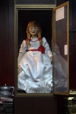 NECA The Conjuring Universe - Annabelle Clothed Actionfigur -Charakterpuppen Geschäft 148934 1
