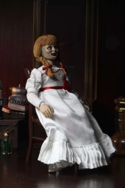NECA The Conjuring Universe - Annabelle Clothed Actionfigur -Charakterpuppen Geschäft 148936 1
