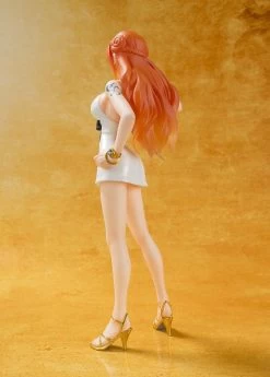 One Piece Figuarts Zero - Nami Film Gold Edition -Charakterpuppen Geschäft 1fdff88725278782b6c34f1b091396cdb18eef1d8bbb2644b2cfe59c6c0979cc
