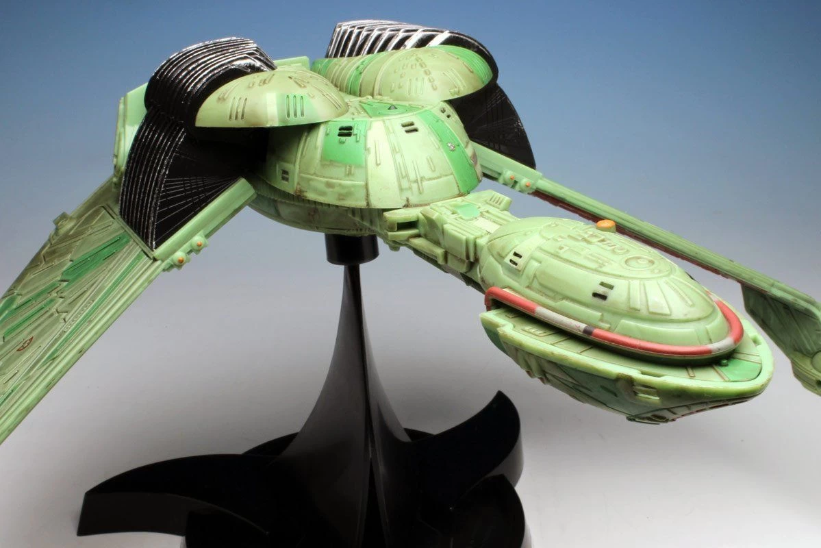 Diamond Select Star Trek Klingon Bird-of-Prey Raumschiff 7 Diamond Select Star Trek Klingon Bird-of-Prey Raumschiff – Bild 5