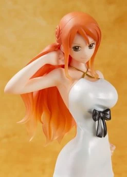 One Piece Figuarts Zero - Nami Film Gold Edition -Charakterpuppen Geschäft 84d1d7a38e10d4e24d514839d5930f162131b43637b6e1feb3a1f0458ea68a8b