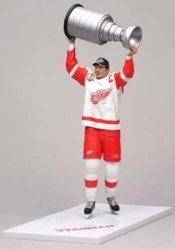 NHL 12" Steve Yzerman