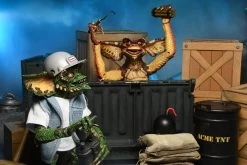 NECA Gremlins 2 - Ultimate Demolition Gremlin 2-Pack - Clothed Actionfigur -Charakterpuppen Geschäft demo set5 scaled 1