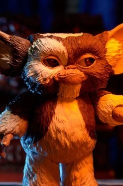 NECA Gremlins - Ultimate Gizmo Actionfigur 15 NECA Gremlins - Ultimate Gizmo Actionfigur -Charakterpuppen Geschäft fc3421a3f63dd78360eaa3308637633ed682b4d51bf3ed96104d693373035c3a