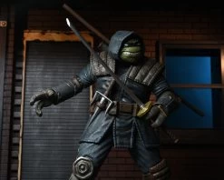 NECA Teenage Mutant Ninja Turtles - The Last Ronin (Armoured) Ultimate Figur -Charakterpuppen Geschäft ronin4 scaled 1